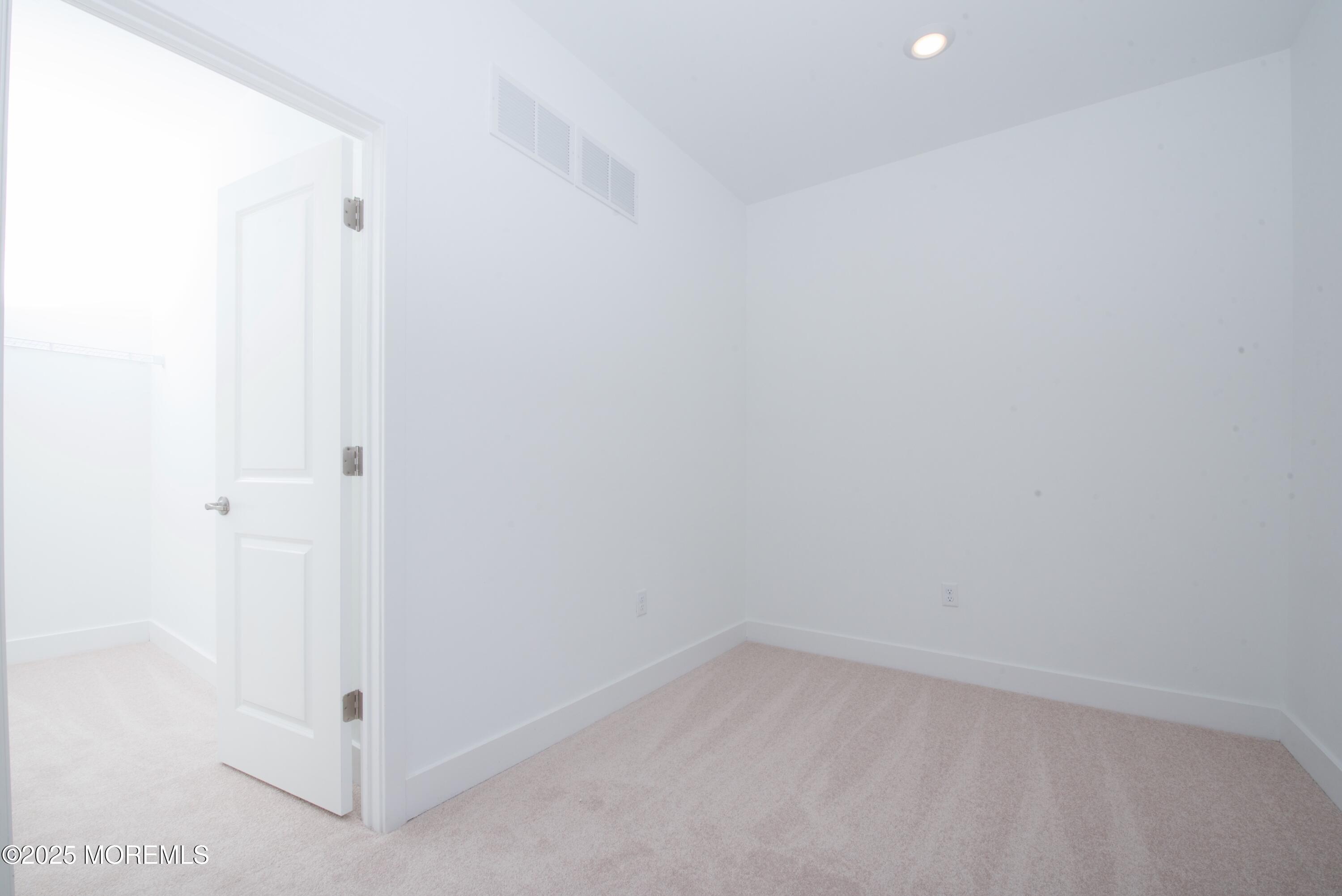 3003 Navigator Avenue, Marlboro, New Jersey image 28