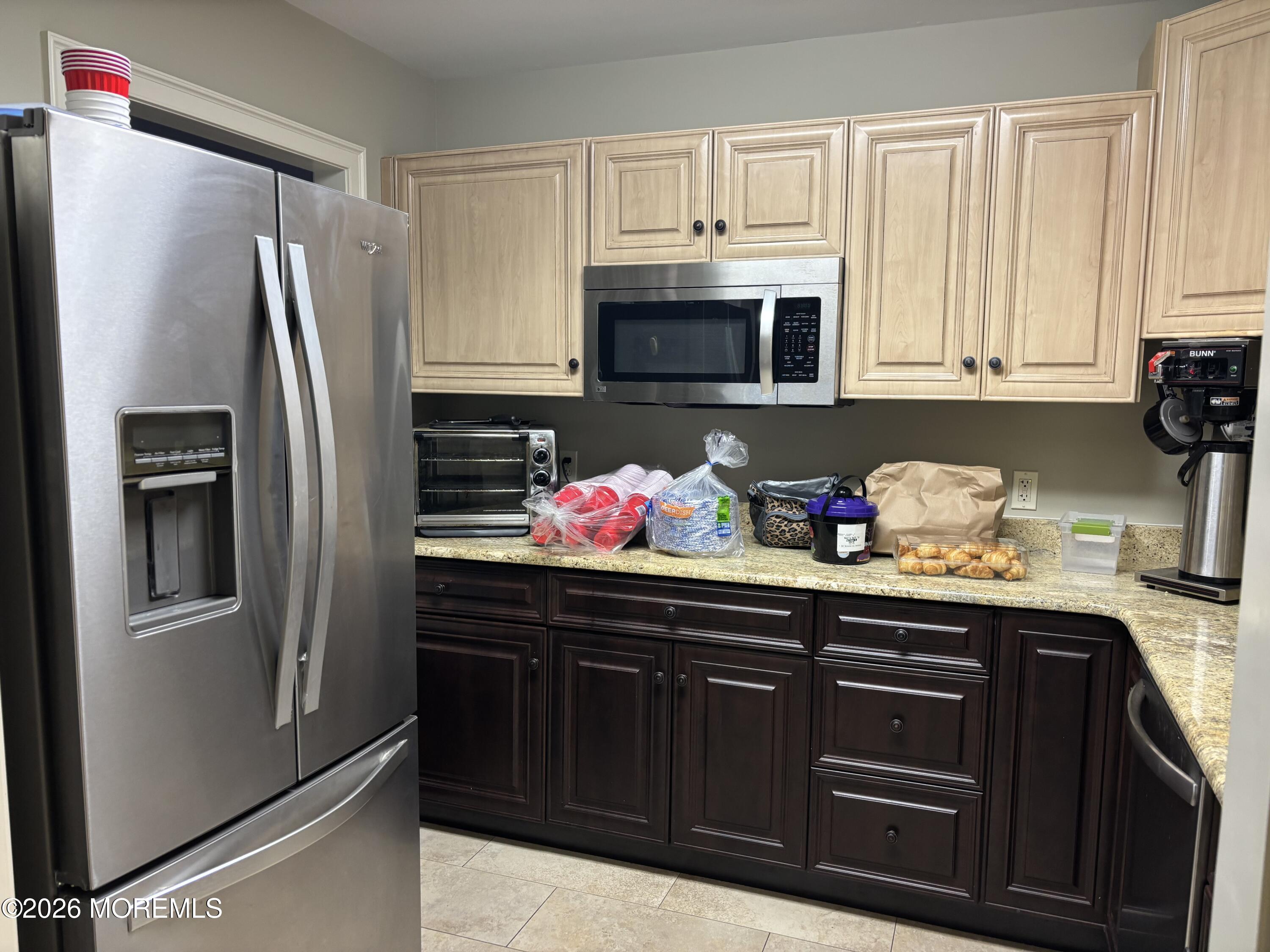 186 W Veterans Highway