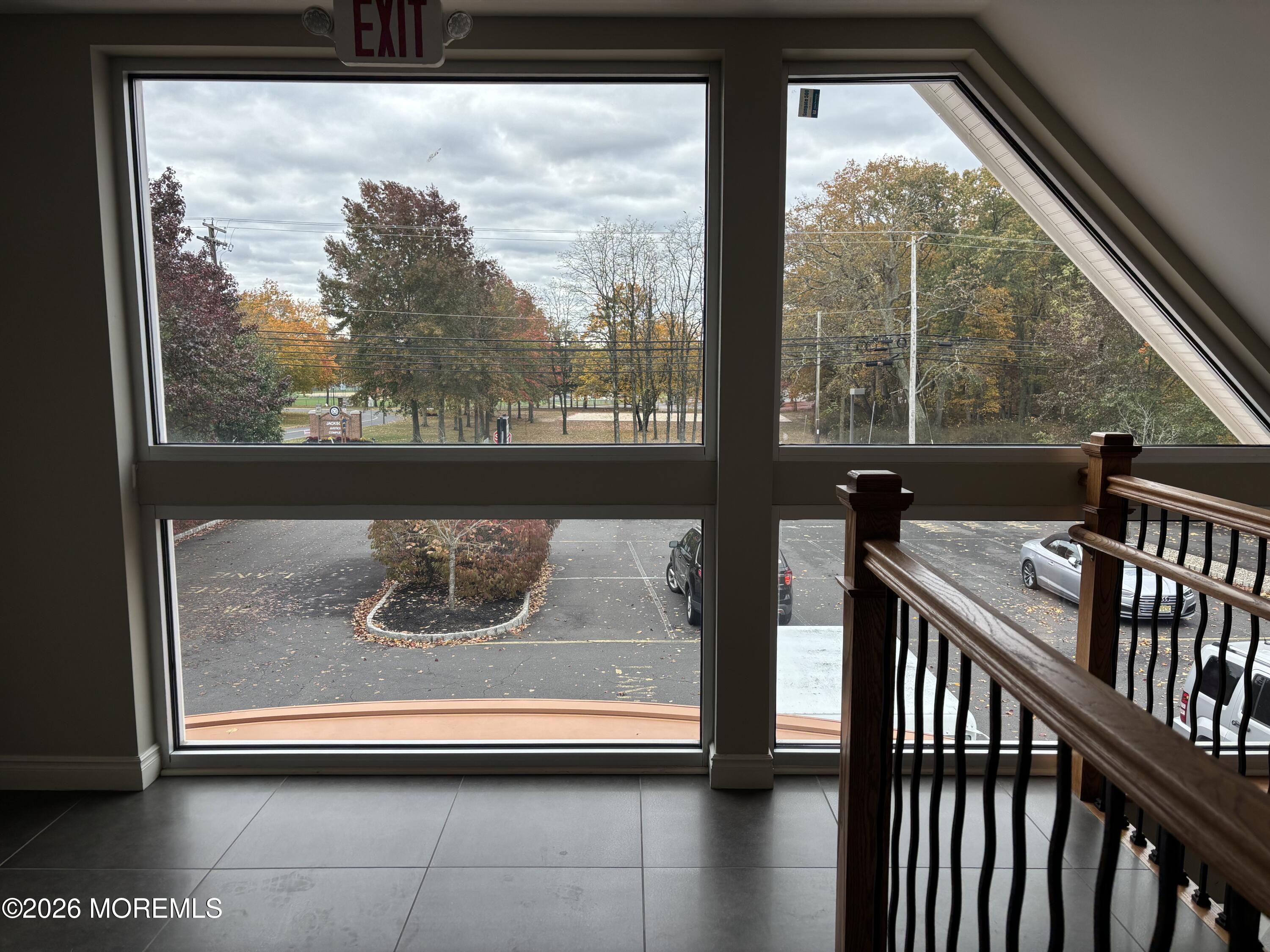 186 W Veterans Highway