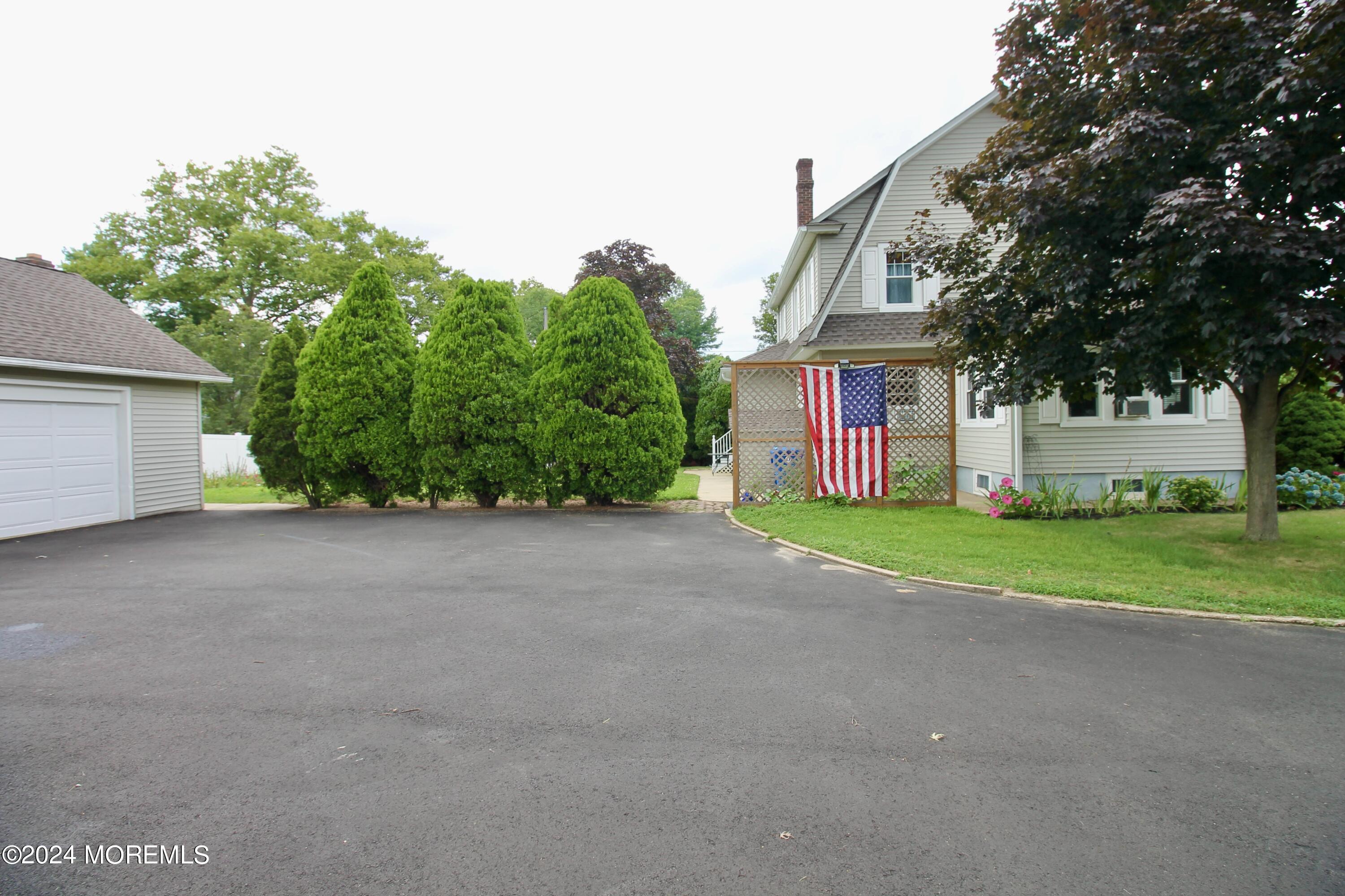 334 Campbell Avenue, Belford, New Jersey image 5