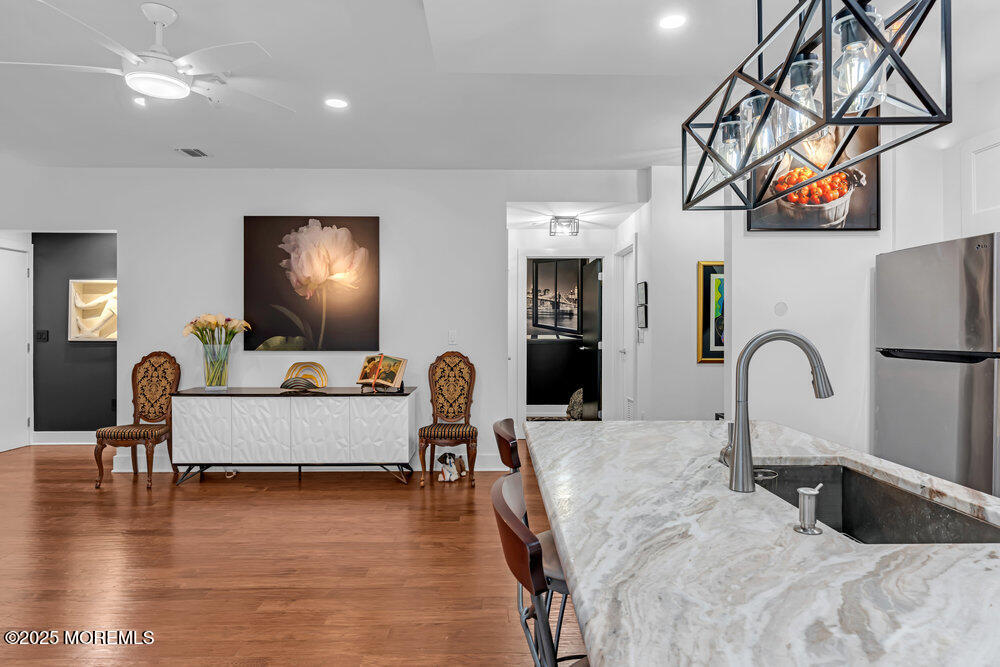 23 Wallace Street 306