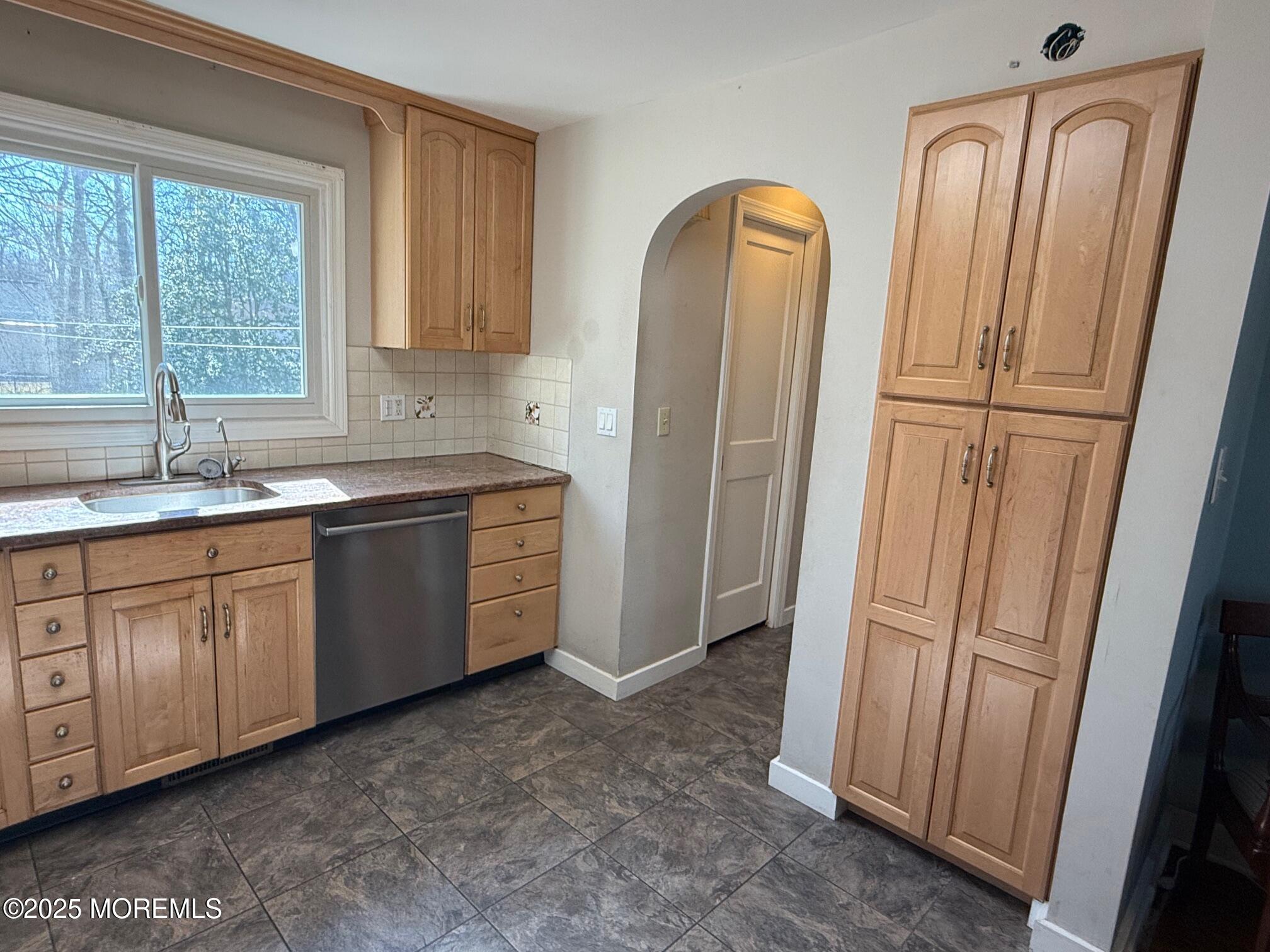 424 Redmond Avenue, Oakhurst, New Jersey image 13
