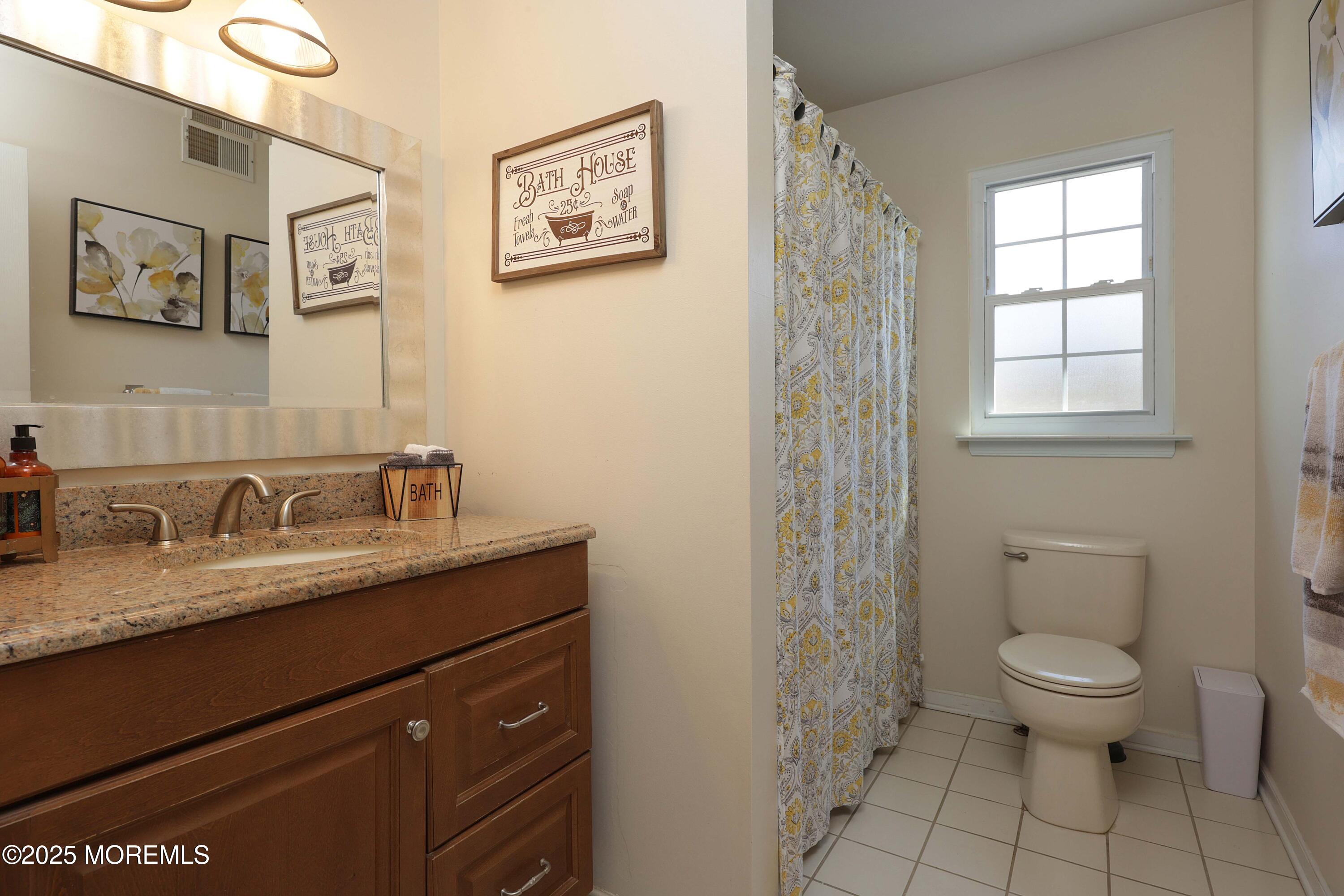 1009 Isaac Court, Toms River, New Jersey image 24