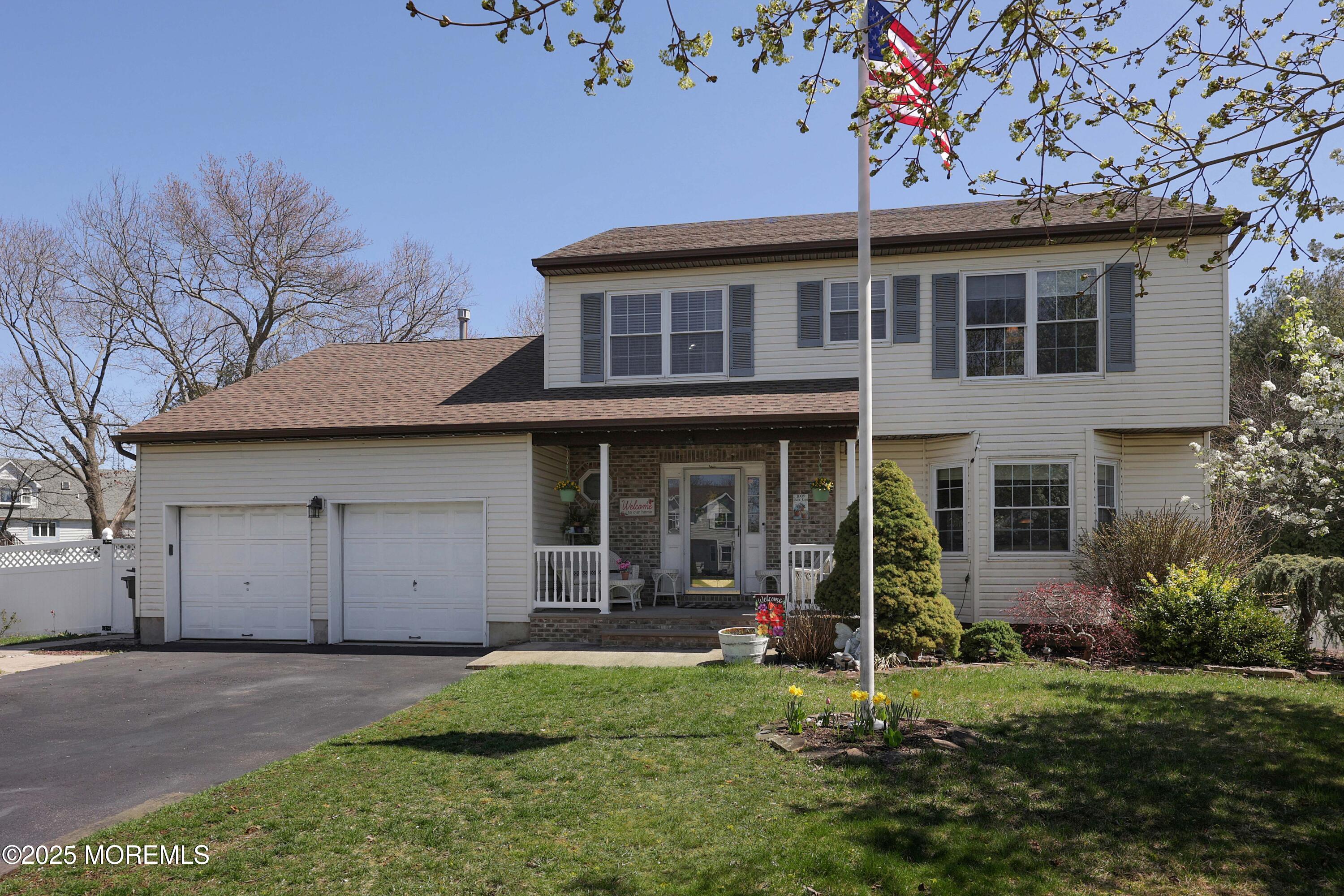 1009 Isaac Court, Toms River, New Jersey image 2
