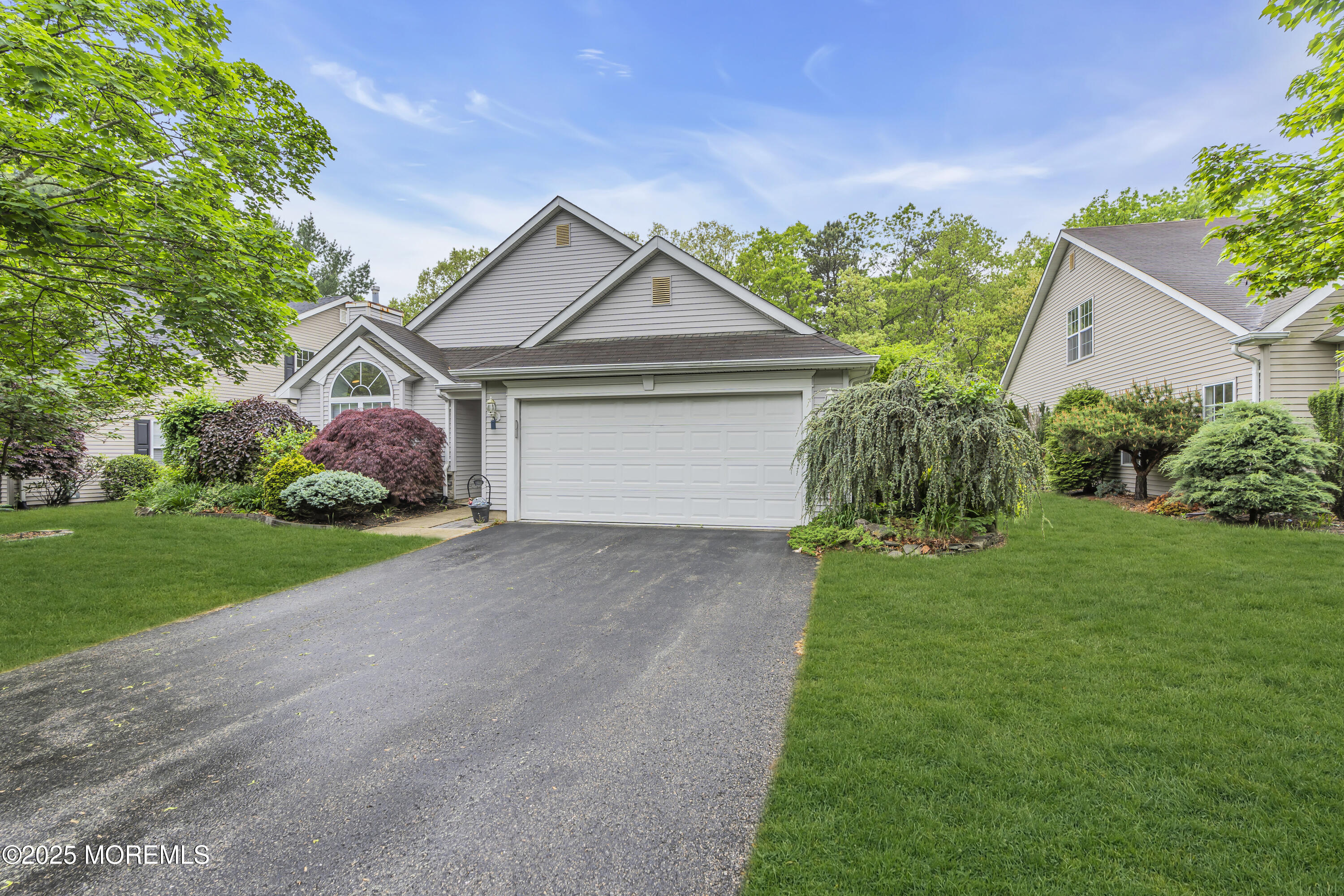 46 Skyline Drive, Lakewood, New Jersey image 3