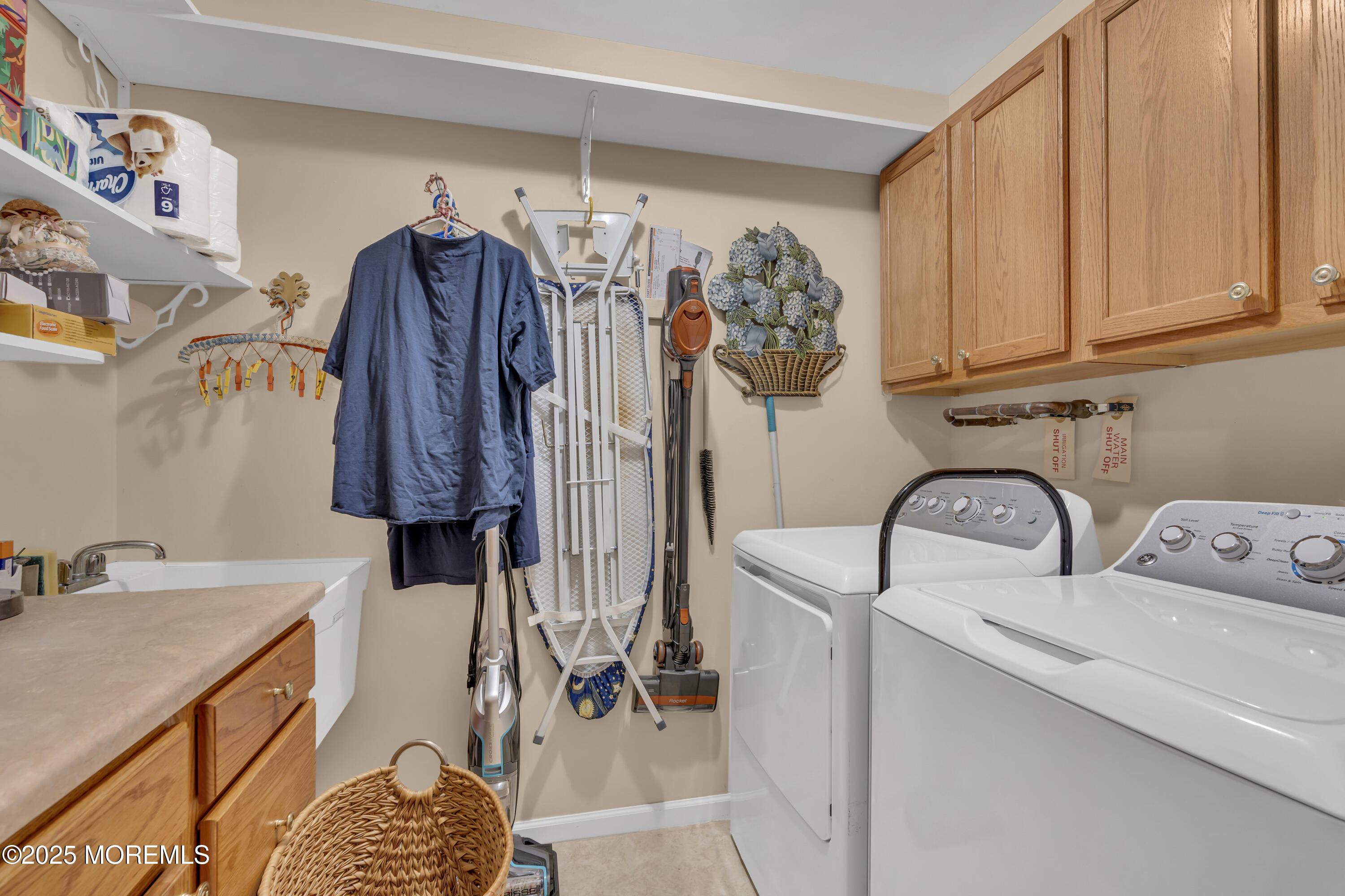 46 Skyline Drive, Lakewood, New Jersey image 25