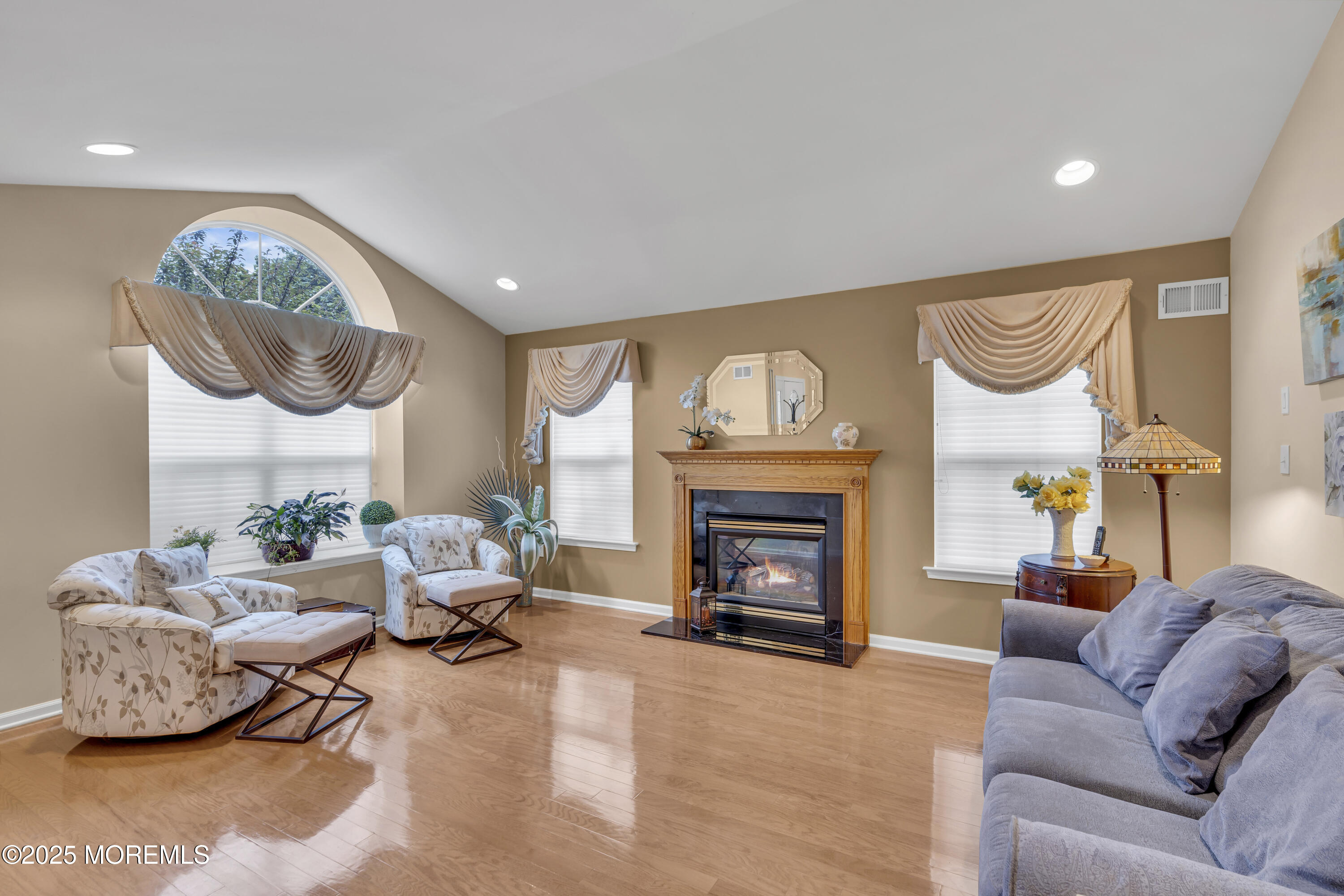 46 Skyline Drive, Lakewood, New Jersey image 6