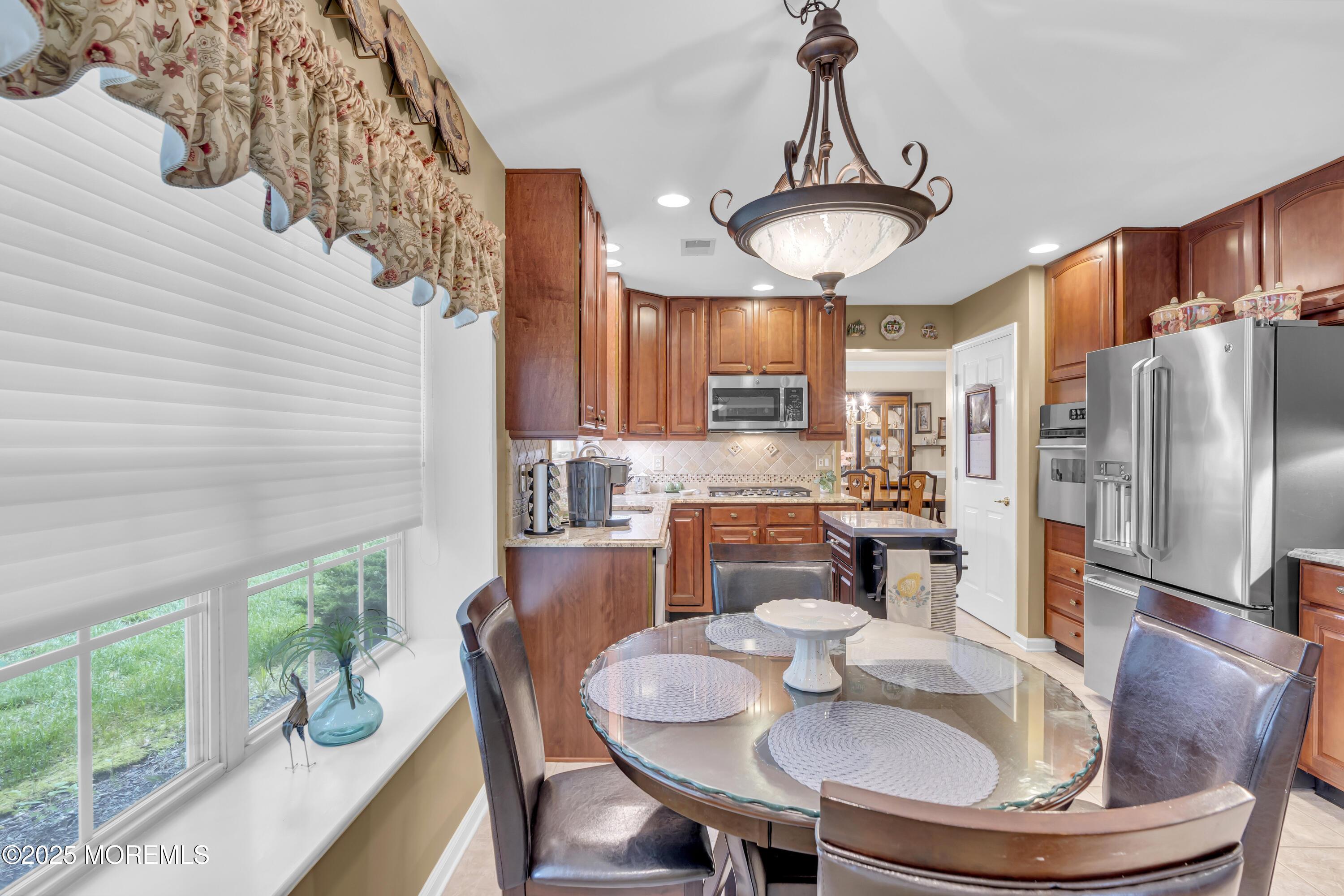 46 Skyline Drive, Lakewood, New Jersey image 14