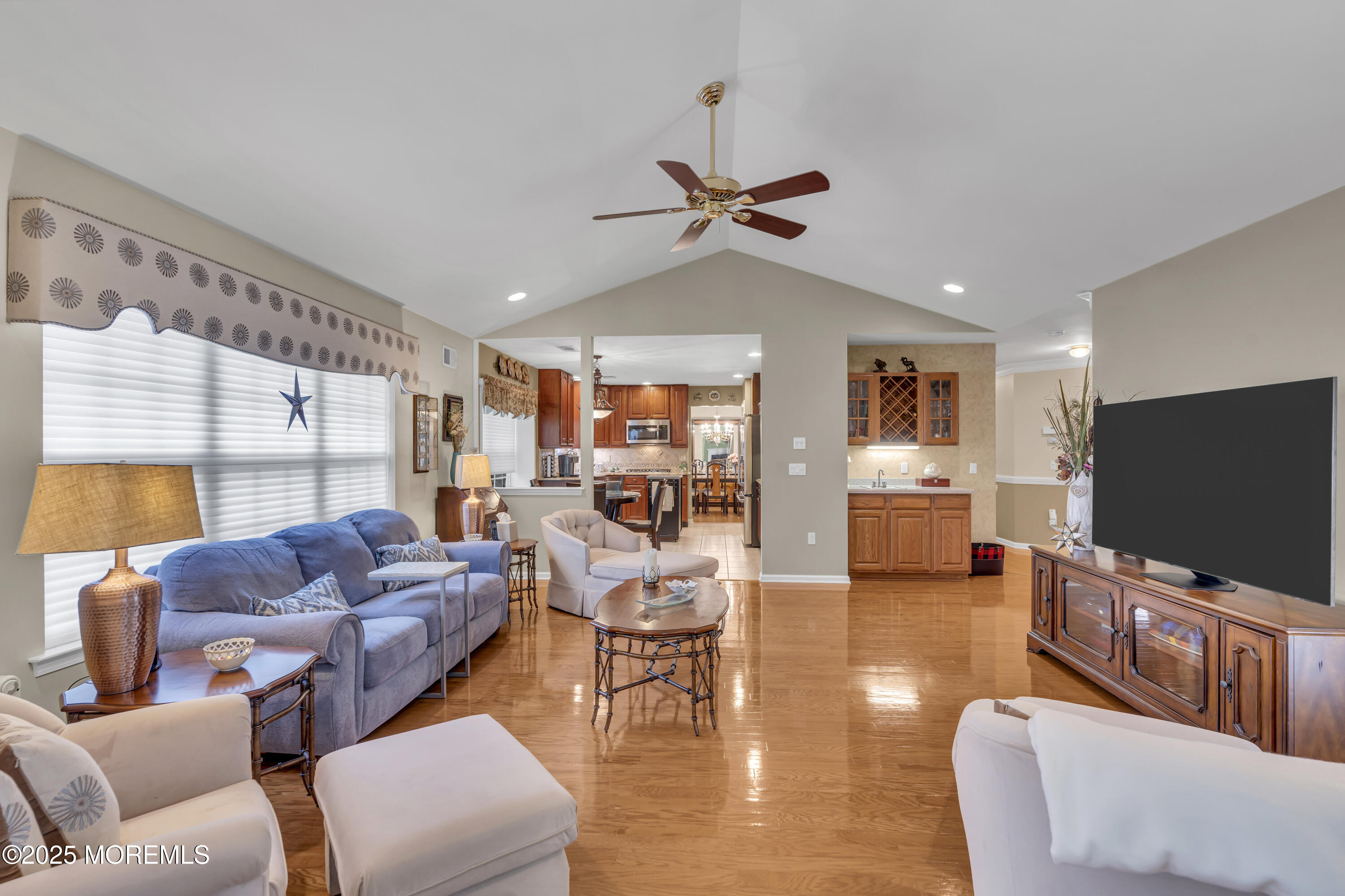 46 Skyline Drive, Lakewood, New Jersey image 21