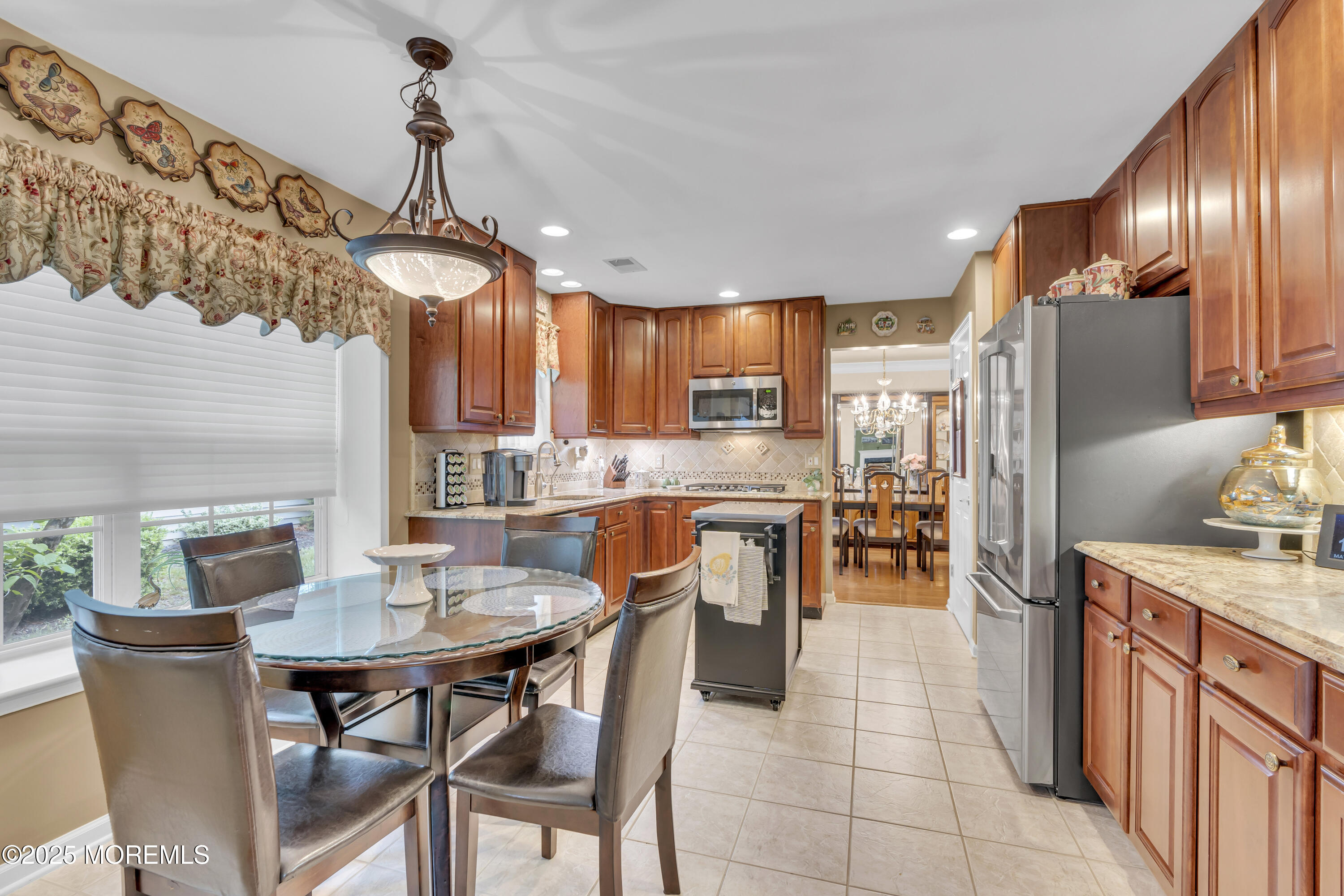 46 Skyline Drive, Lakewood, New Jersey image 12