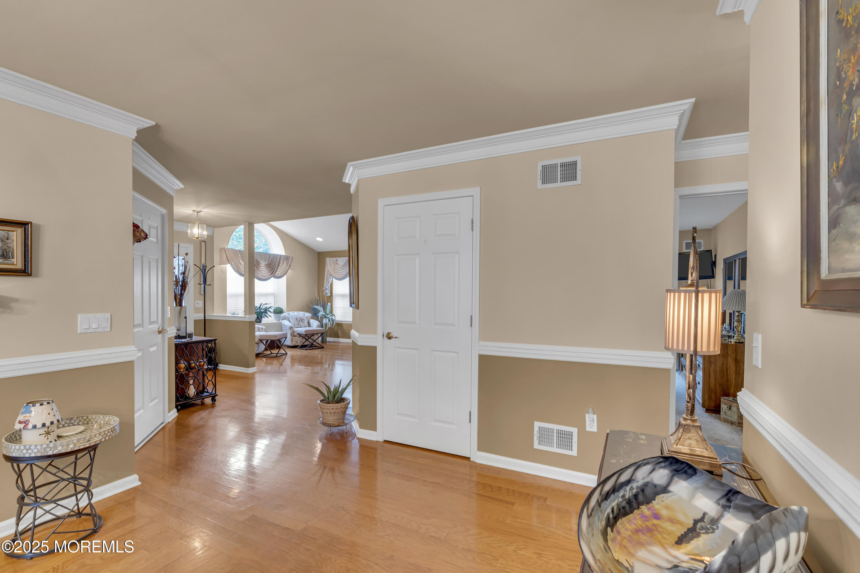 46 Skyline Drive, Lakewood, New Jersey image 22