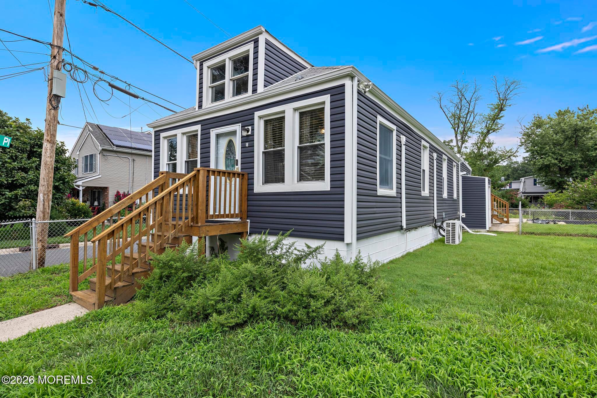 18 Van Brunt Place