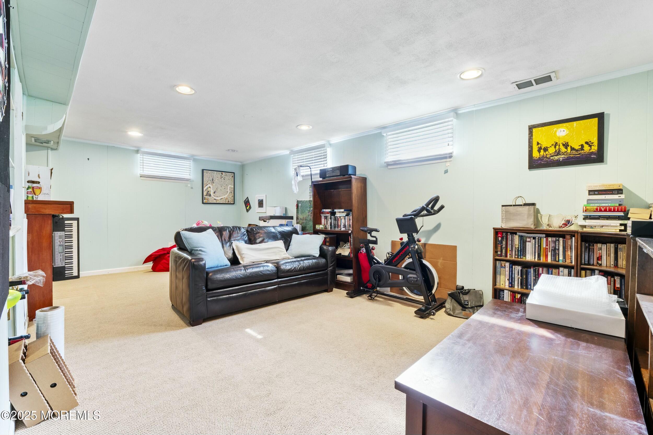 43 Throckmorton Lane, Old Bridge, New Jersey image 30