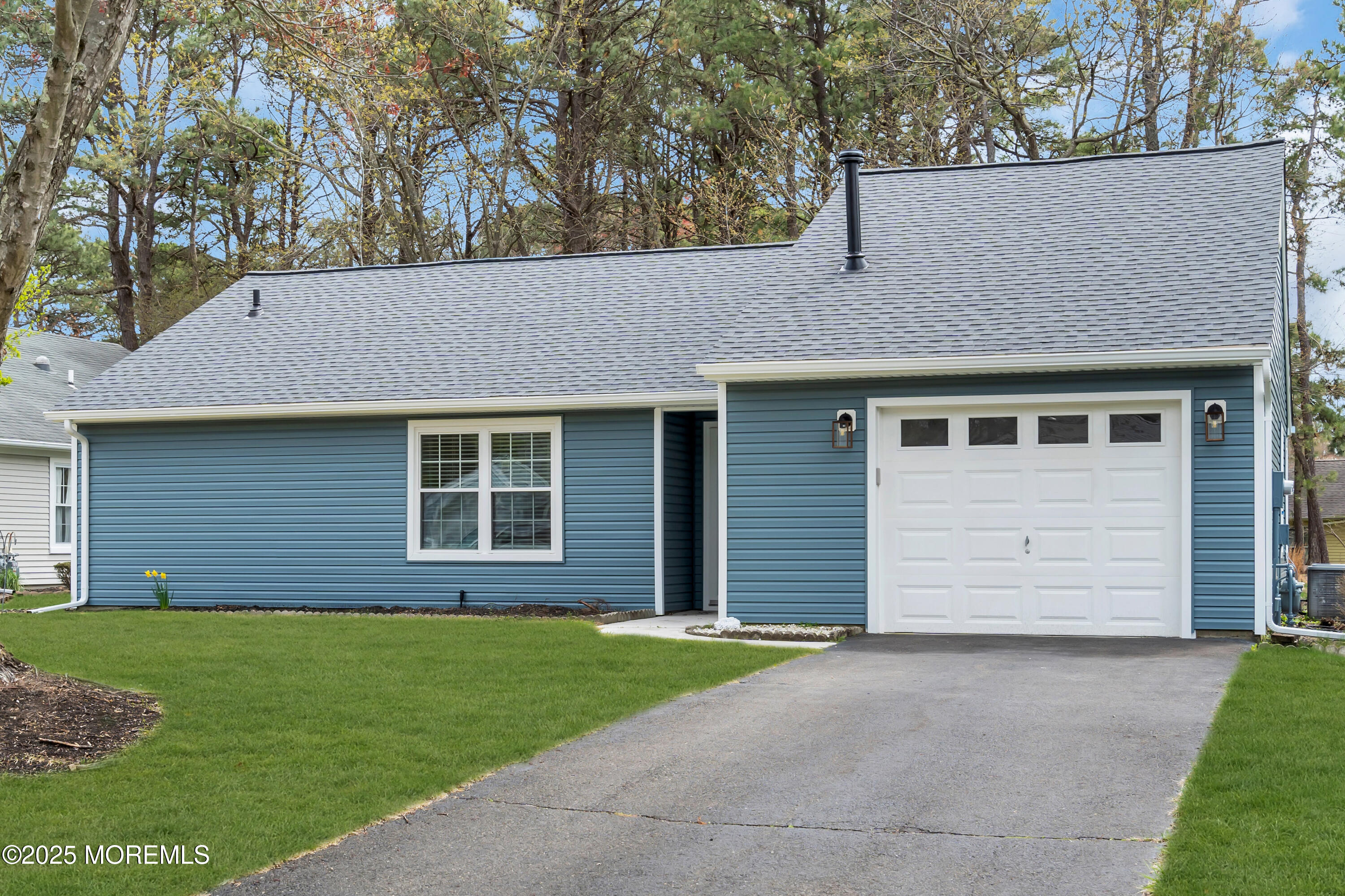 12 Sussex Place, Forked River, New Jersey image 1
