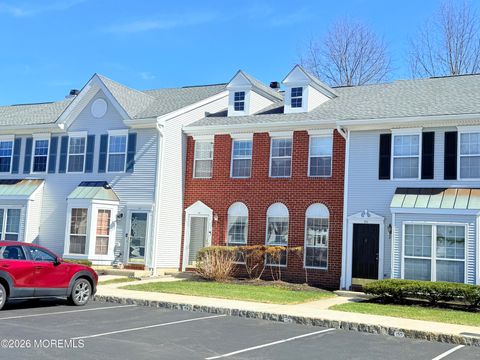 Condo For Sale - 156 Setter Place<br/> Freehold, NJ 07728