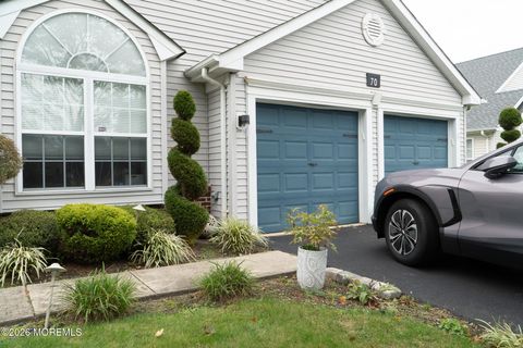 Photo of 70 Rosewood Drive, Lakewood, NJ 08701 (MLS # 22600232)