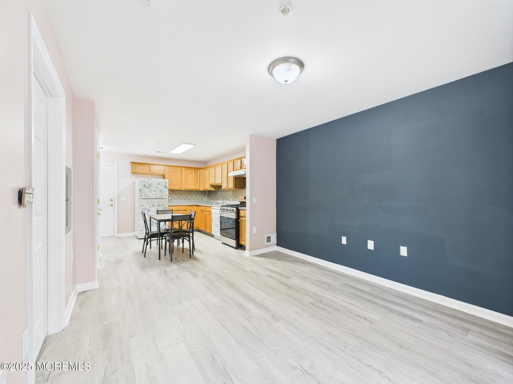 183 Liddle Avenue #183, Edison, New Jersey image 10