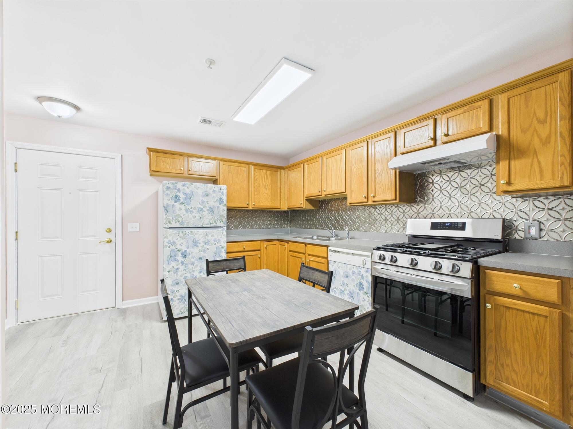 183 Liddle Avenue #183, Edison, New Jersey image 6