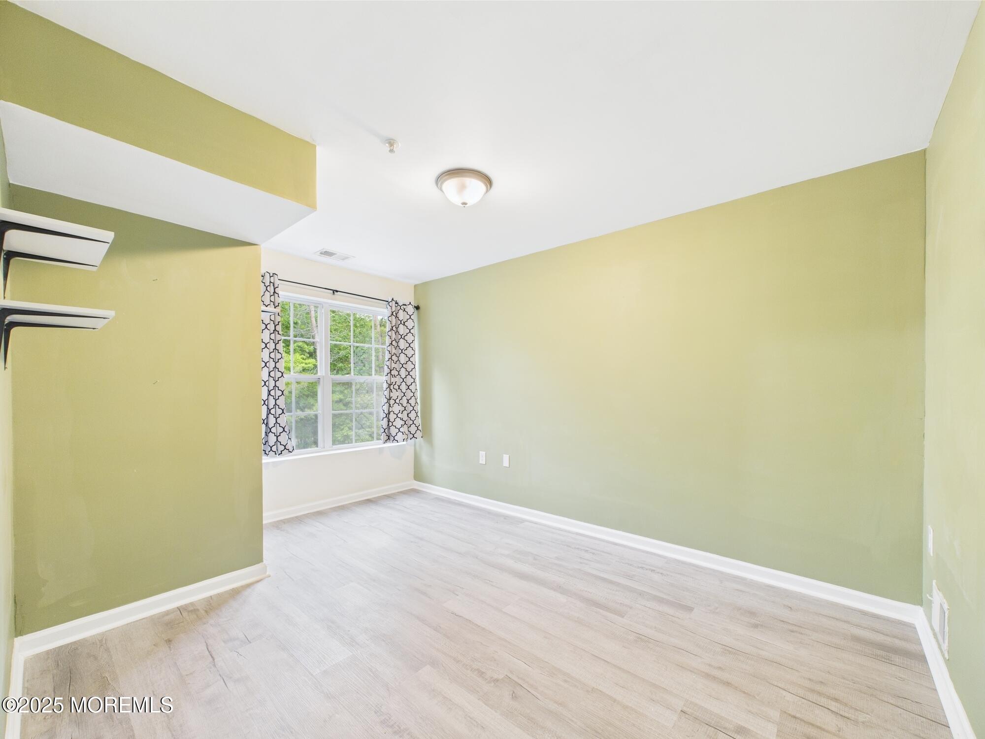 183 Liddle Avenue #183, Edison, New Jersey image 11