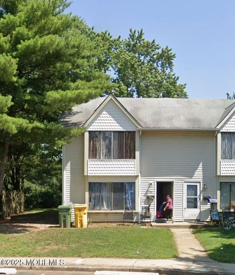 158 Governors Road Lakewood NJ 08701