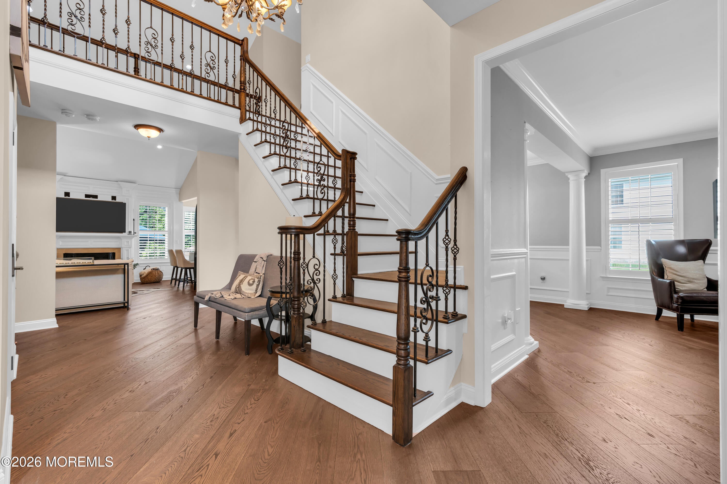 42 W Parsonage Way
