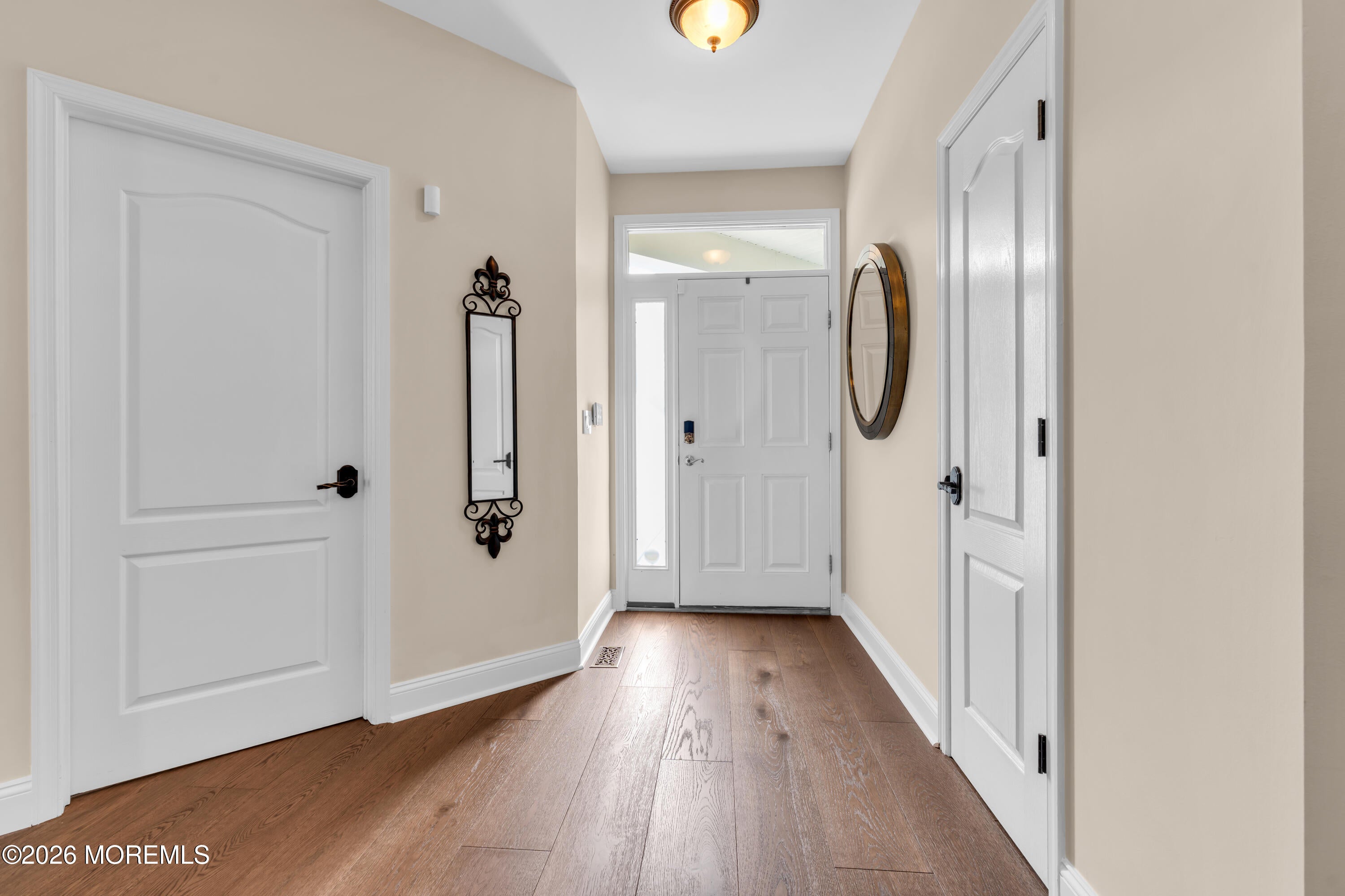 42 W Parsonage Way