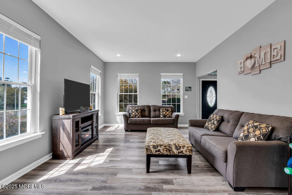 43 Brittany Drive, Bayville, New Jersey image 28