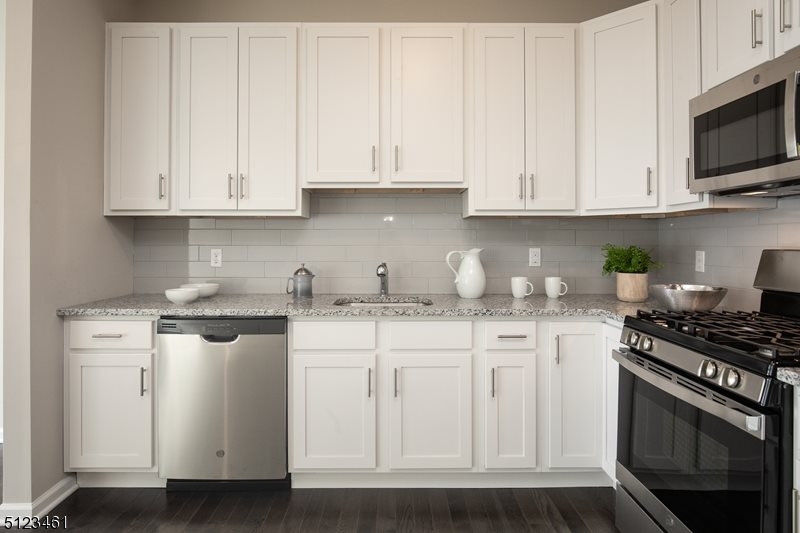 Mountain View Estates - Residential Lease