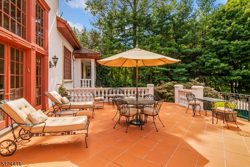 Bel Air - Residential