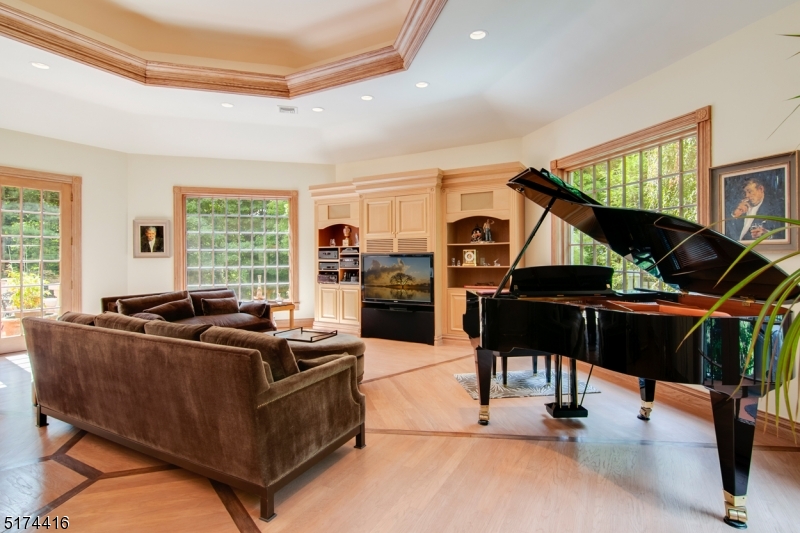 Bel Air - Residential