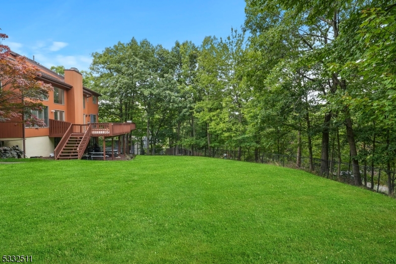 Mills Reservation/Hawkwatch - Residential