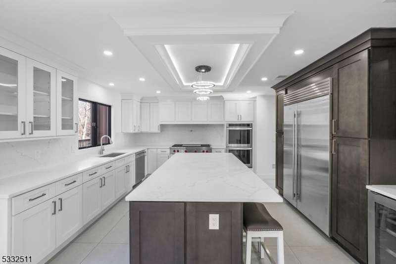 Mills Reservation/Hawkwatch - Residential