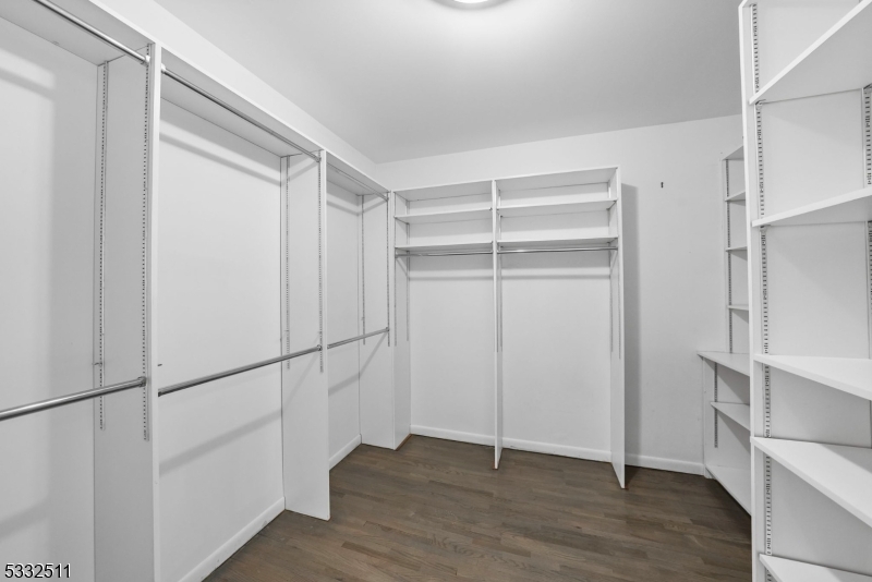 Mills Reservation/Hawkwatch - Residential