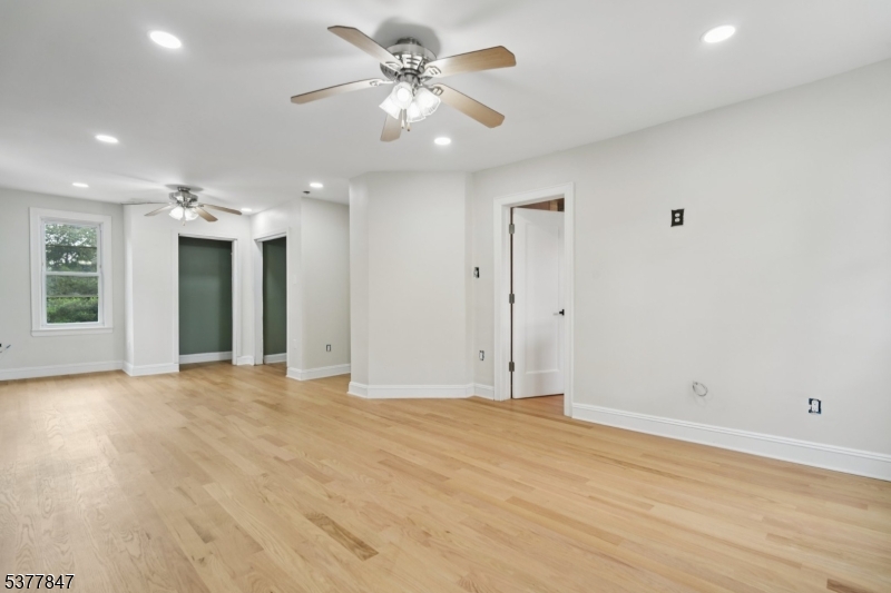 Seven Oaks - Residential