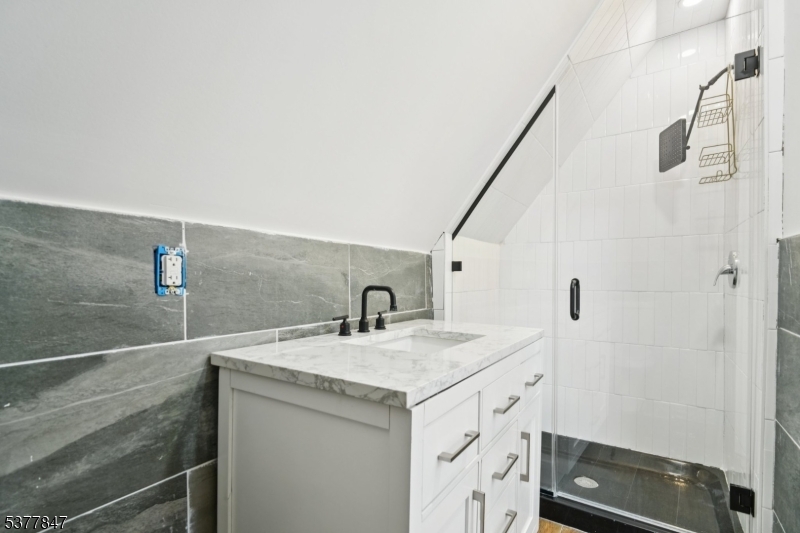 Seven Oaks - Residential