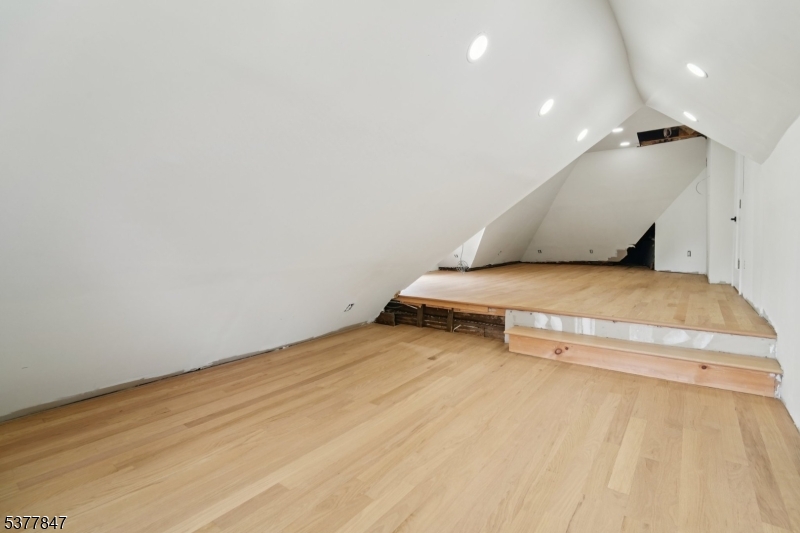 Seven Oaks - Residential