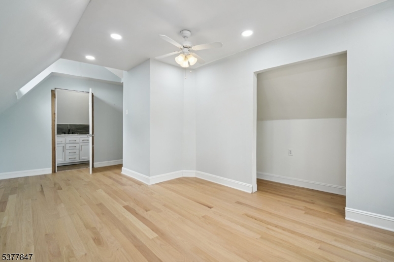 Seven Oaks - Residential