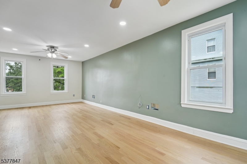 Seven Oaks - Residential