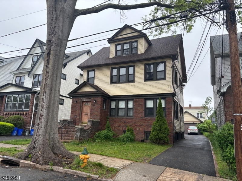 27 Cleveland Ave