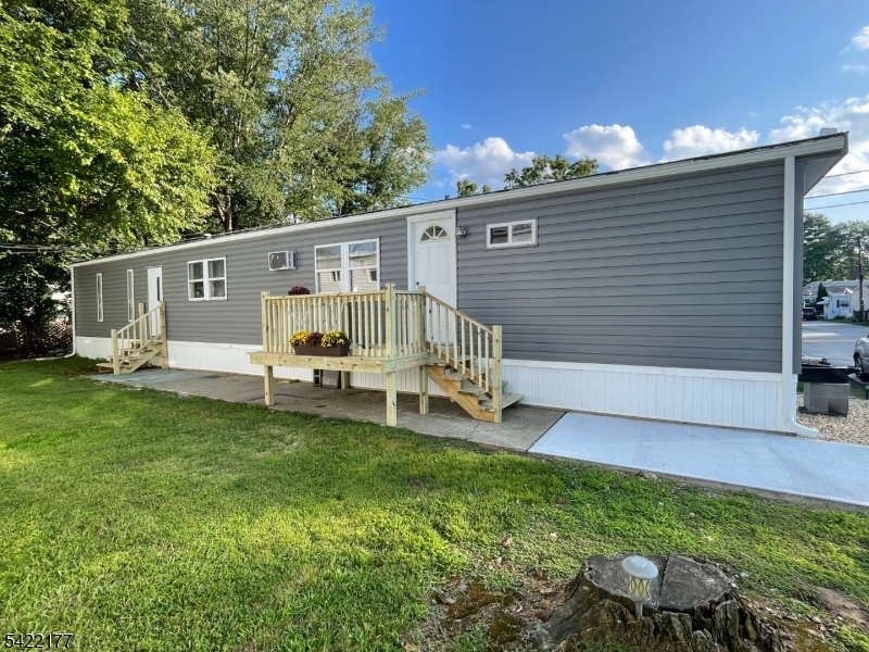 Finns Mobile Home Park - Residential
