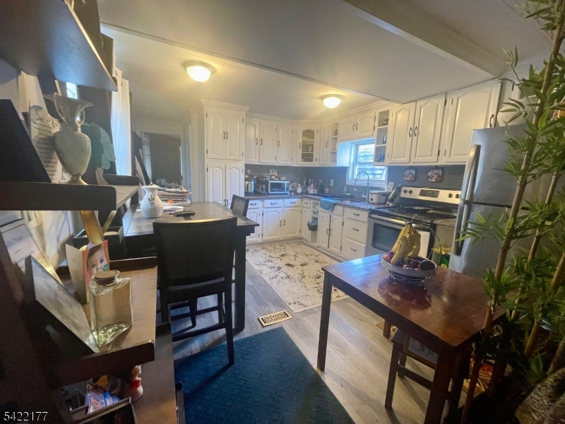 Finns Mobile Home Park - Residential