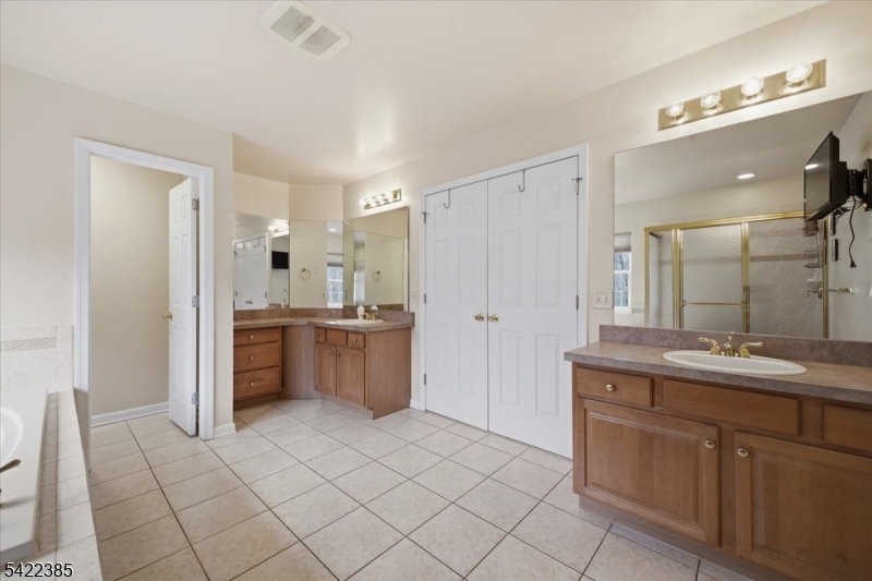 Glen Eyre - Residential