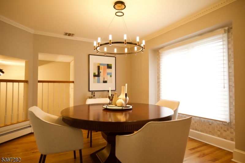 West Orange Twp., New Jersey 07052, United States, 3 Bedrooms Bedrooms, ,3 BathroomsBathrooms,Residential,Pending,159141