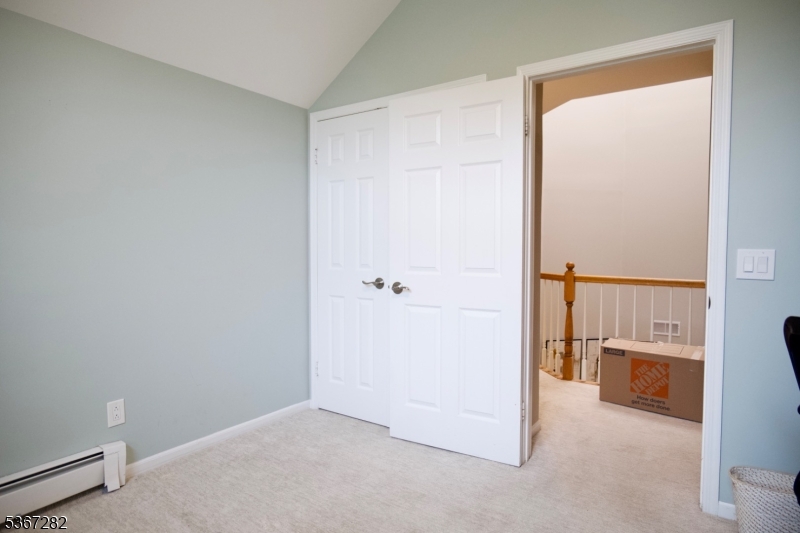 West Orange Twp., New Jersey 07052, United States, 3 Bedrooms Bedrooms, ,3 BathroomsBathrooms,Residential,Pending,159141