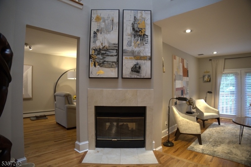 West Orange Twp., New Jersey 07052, United States, 3 Bedrooms Bedrooms, ,3 BathroomsBathrooms,Residential,Pending,159141