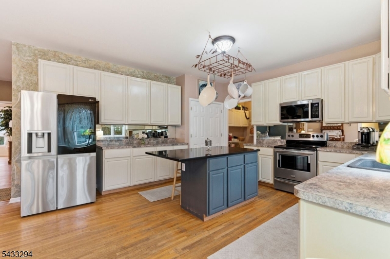 Handel Estates - Residential