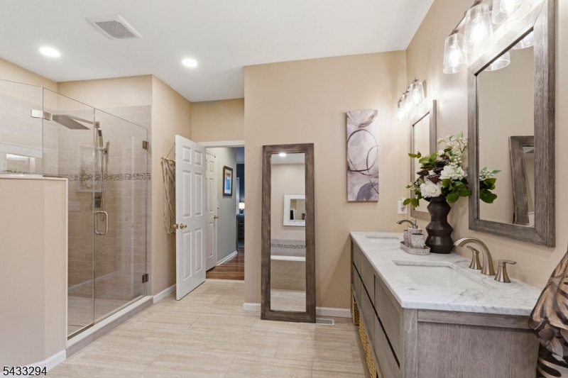 Handel Estates - Residential