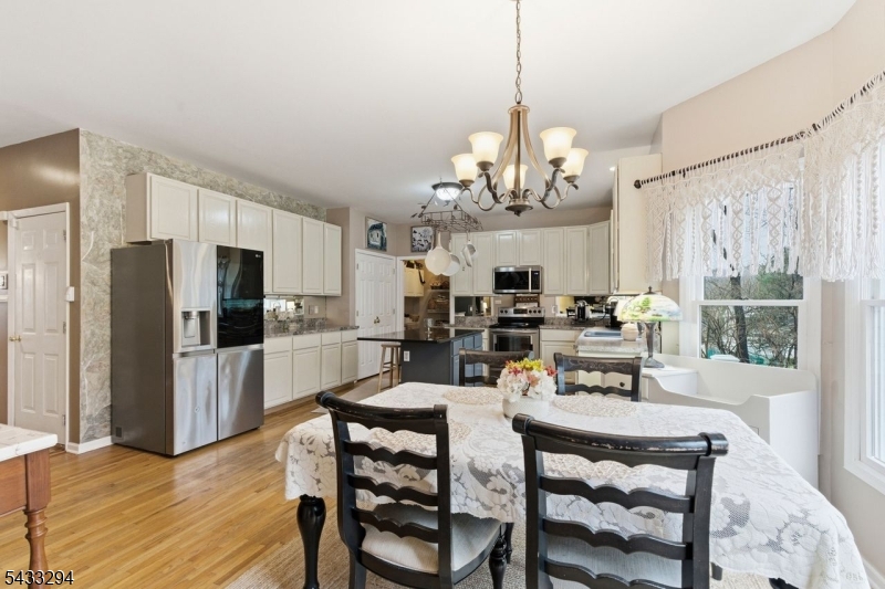 Handel Estates - Residential