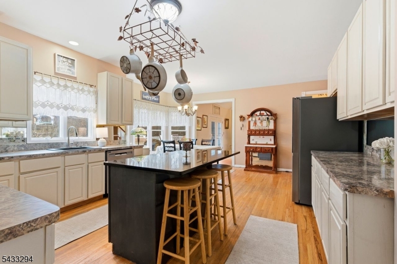 Handel Estates - Residential