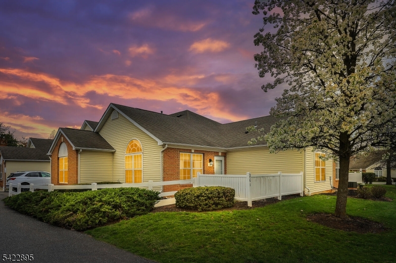 Hillsborough Point - Residential